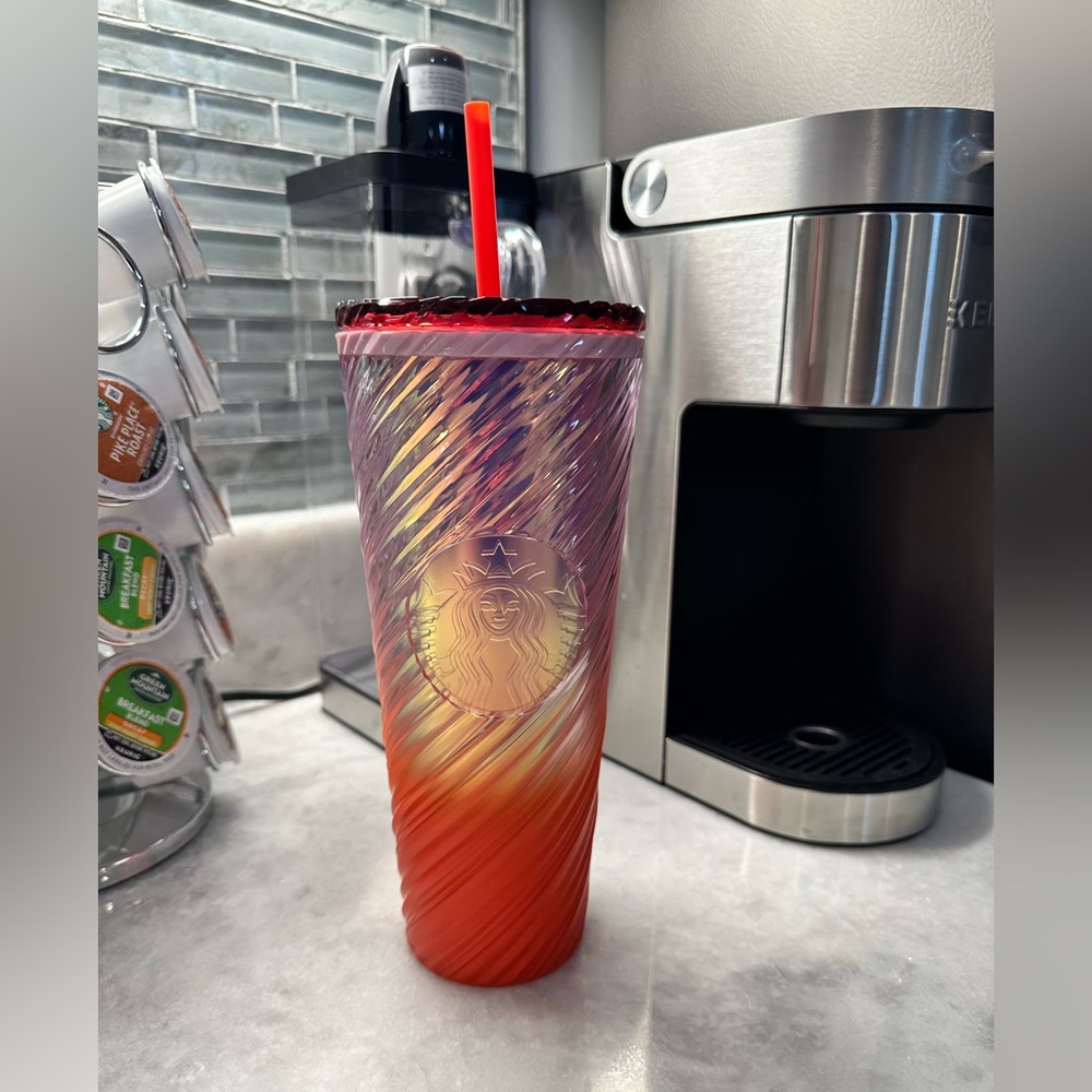 Starbucks January 2025 Ombre Swirl Hot & Cold Drinking Tumbler - 24oz